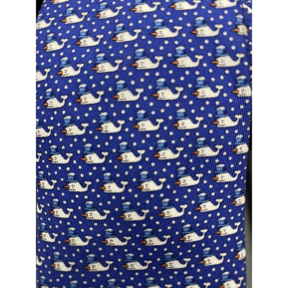 Vineyard Vines Children’s Tie New Whale Christmas - Picture 5 of 5